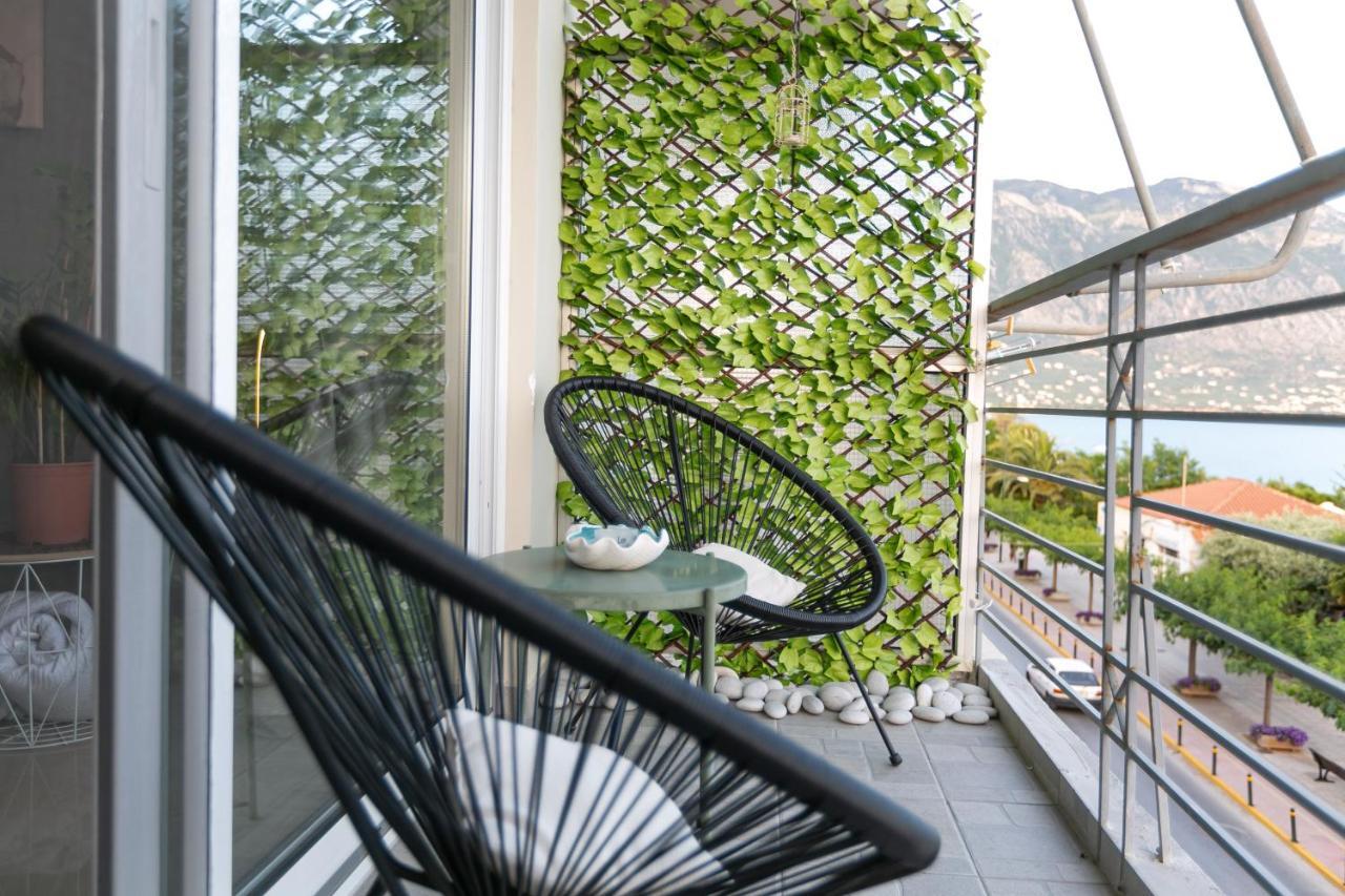 Seafront Kalamata Haven - Blue Luxury Suite Bagian luar foto