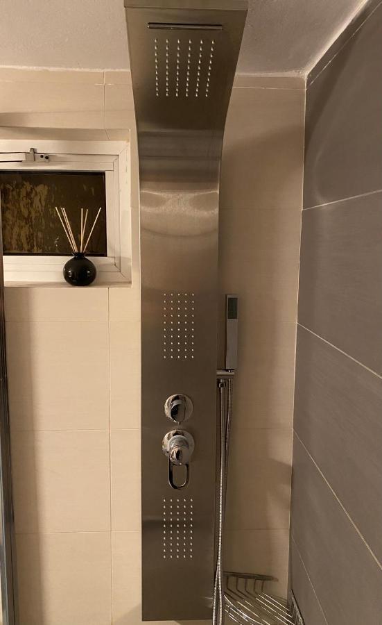 Seafront Kalamata Haven - Blue Luxury Suite Bagian luar foto